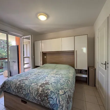 Comfortable Family Near & Golf Appartement